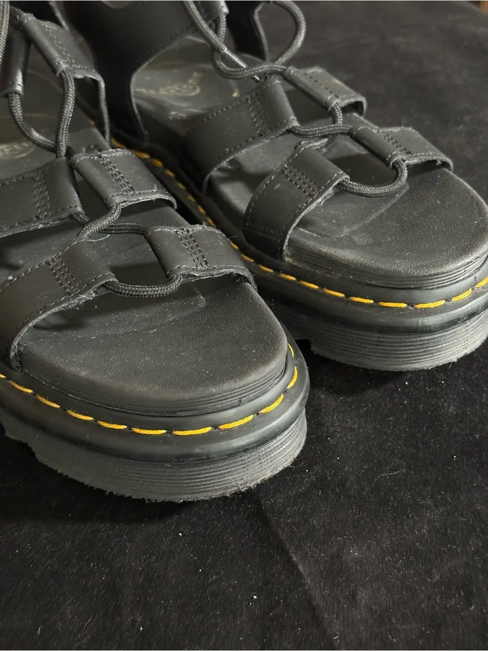 Dr. Martens Black Leather Forster Sandals Men sz 9.. Excellent
